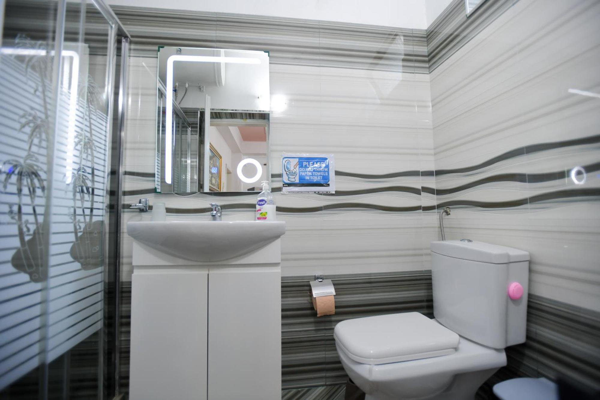 Guest House Flowers Берат Экстерьер фото